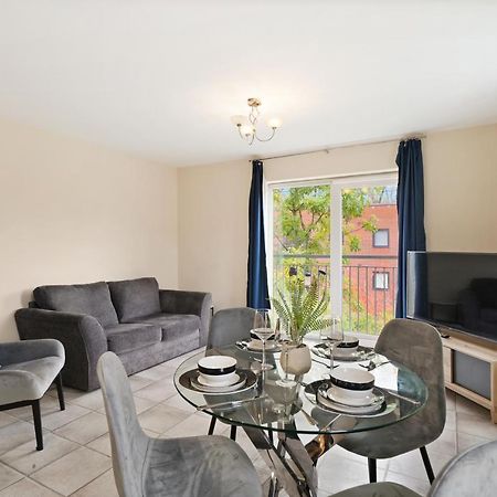 Peaceful 2Br Flat With Historic Bottle Kilns View & Free Parking Located Near City Centre Stoke-on-Trent Eksteriør billede